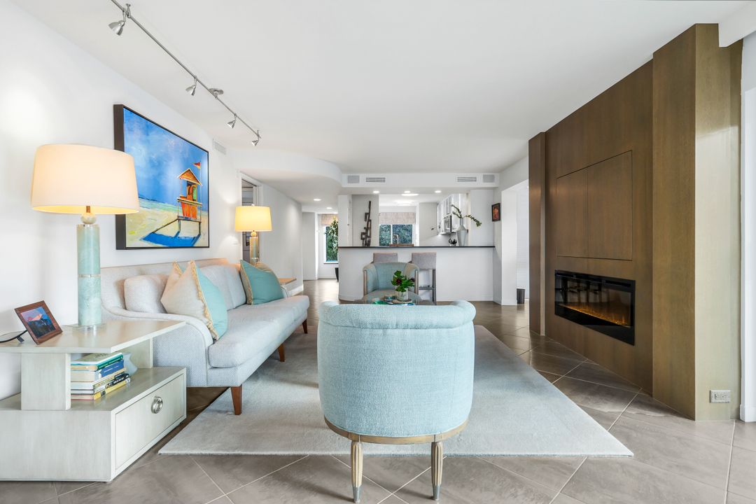 355 Park Shore Dr #1-134, Naples, FL 34103