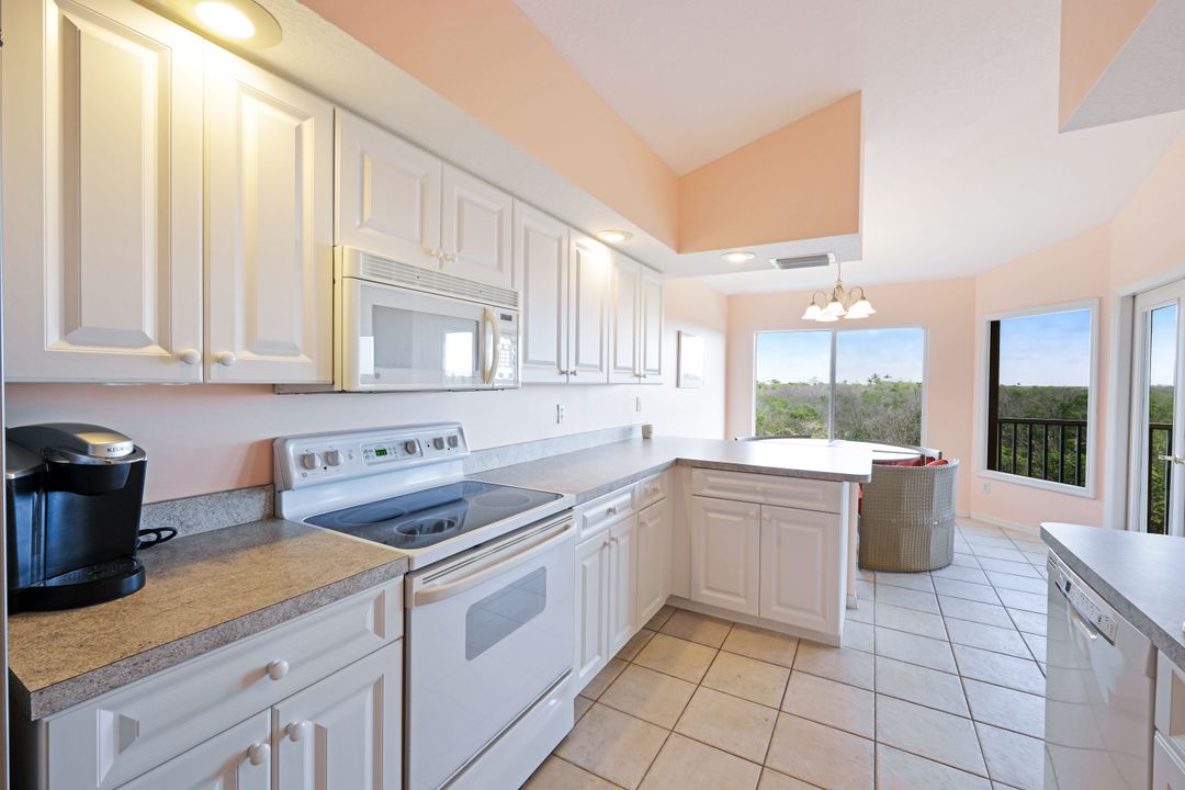 291 Lenell Rd #8C, Fort Myers Beach, FL 33931