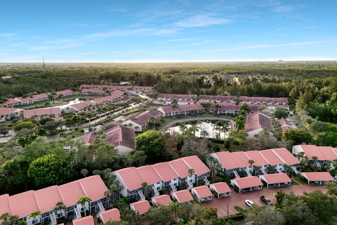 2305 Hidden Lake Dr #3704, Naples, FL 34112