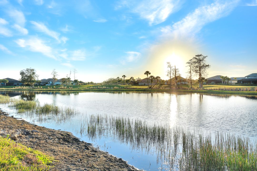 9493 Night Heron Ln, Naples, FL 34120