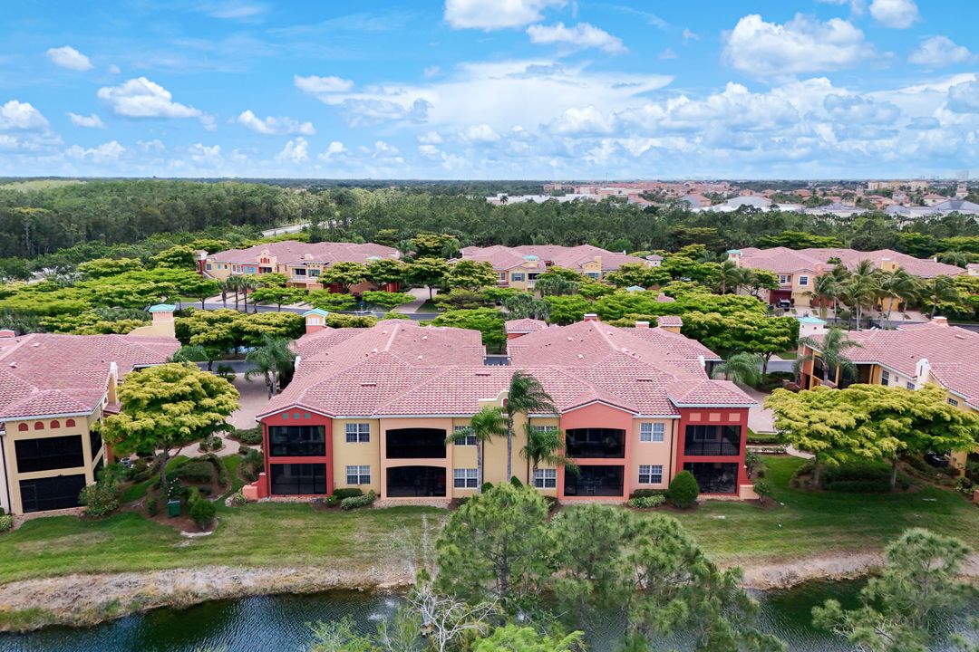 8721 Piazza Del Lago Cir #205, Estero, FL 33928