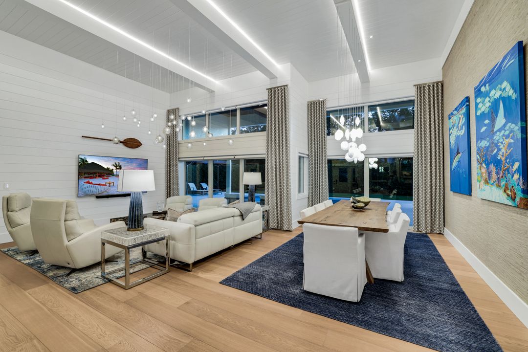 812 Tallow Tree Ct, Naples, FL 34108