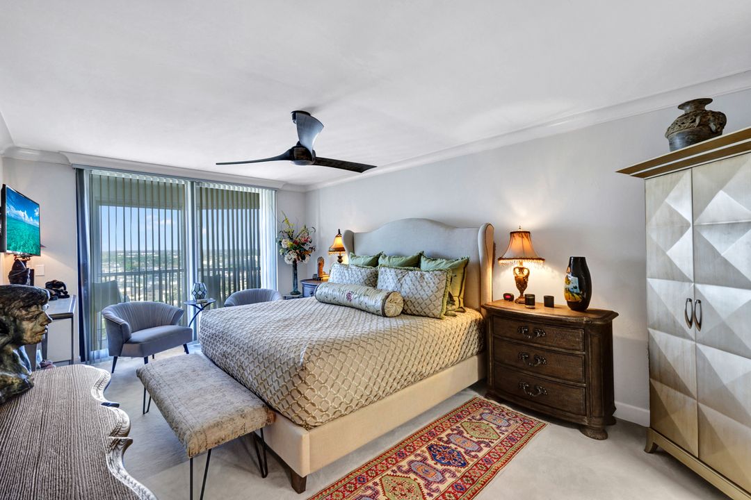 4401 Gulf Shore Blvd N, Naples, FL 34103