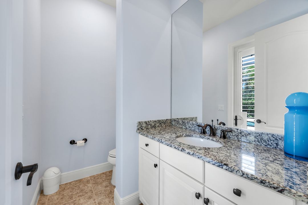 9461 Napoli Ln, Naples, FL 34113