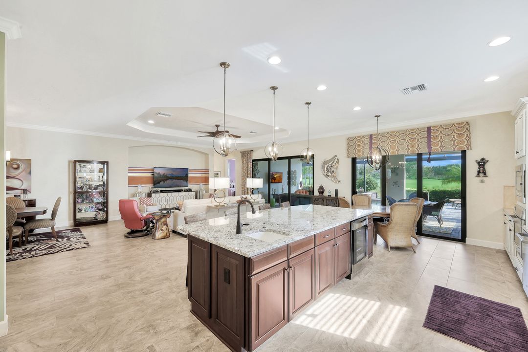 8908 Savona Ct, Naples, FL 34119