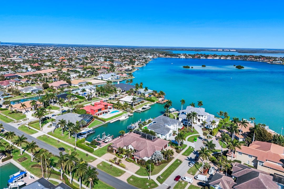 1400 Forrest Ct, Marco Island, FL 34145