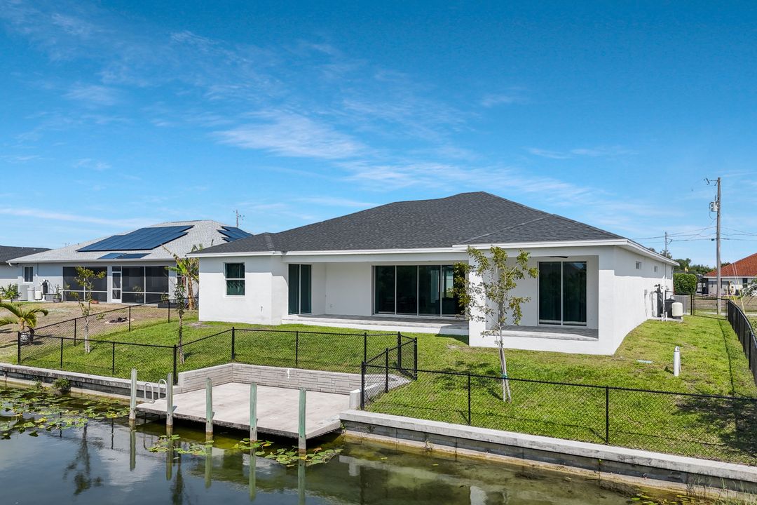 1428 NW 27th Pl, Cape Coral, FL 33993