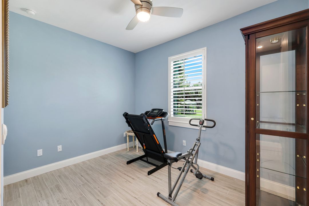 1160 13th St SW, Naples, FL 34117