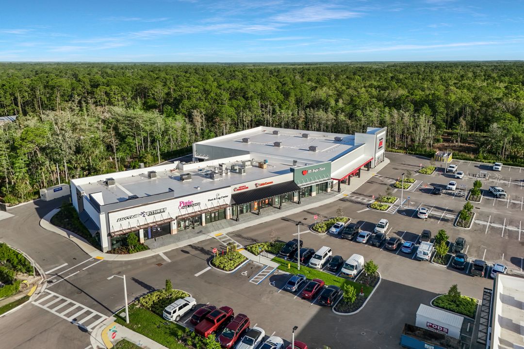 13855 Winchester Trl #200, Naples, FL 34120