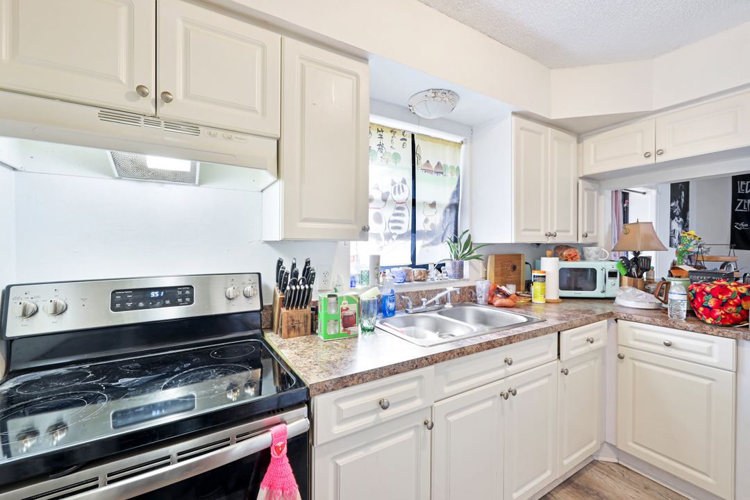 17407 Dumont Dr, Fort Myers, FL 33967