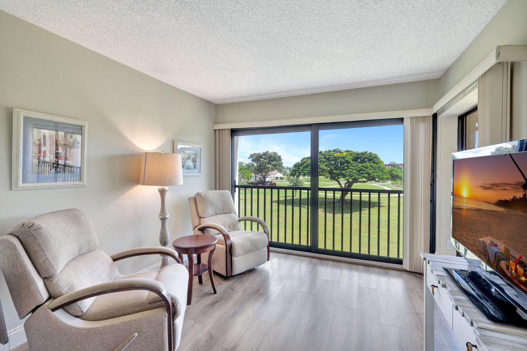 7406 Lake Breeze Dr #314, Fort Myers, FL 33907