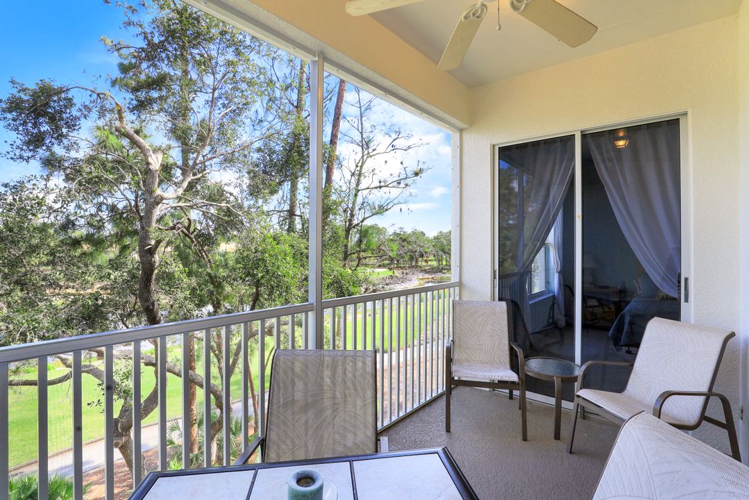 8223 Parkstone Pl #304, Naples, FL 34120