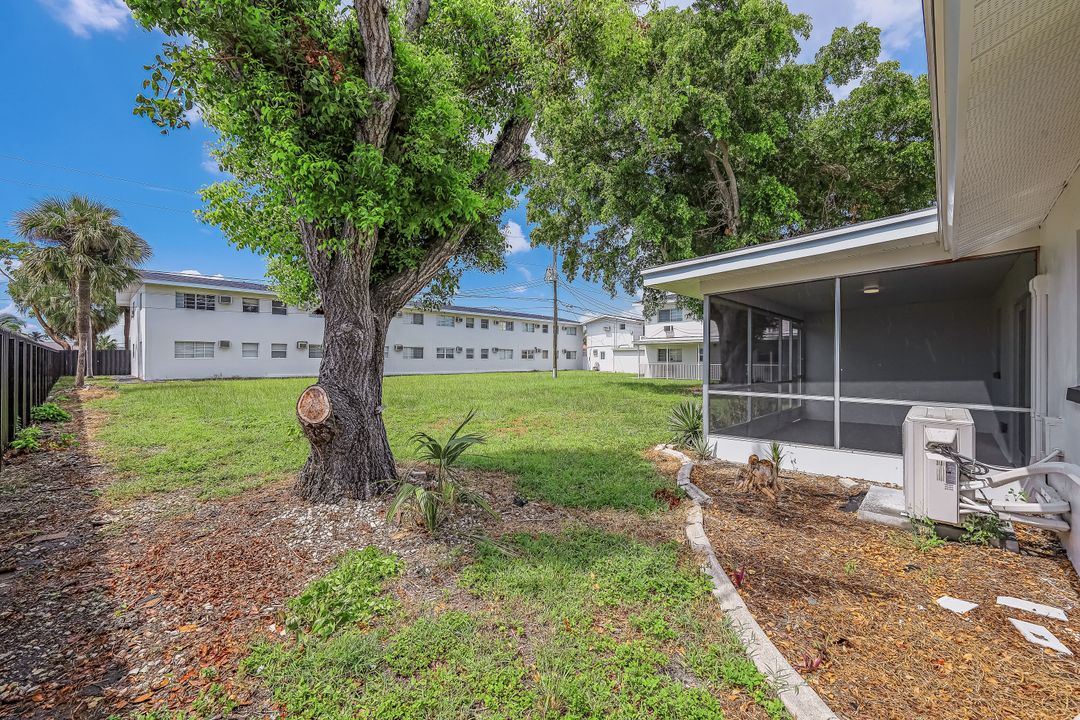 4906 York St, Cape Coral, FL 33904