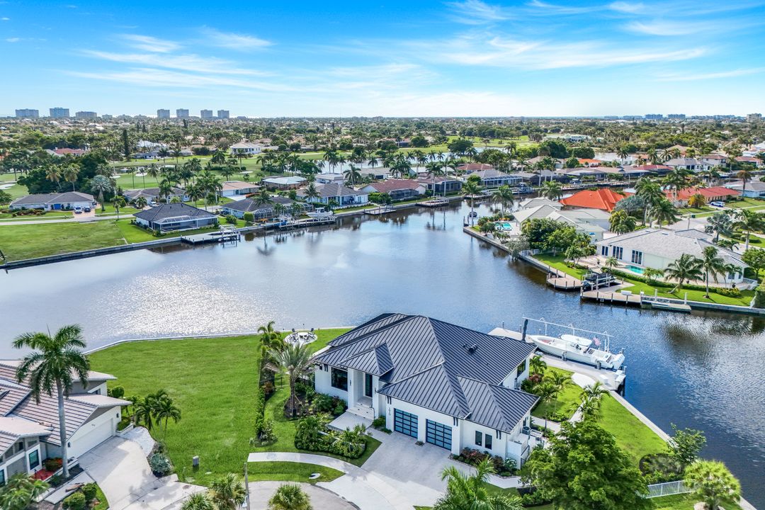 1610 Briarwood Ct, Marco Island, FL 34145