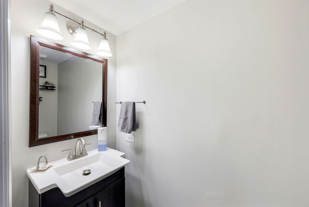 8148 Breton Cir, Fort Myers, FL 33912