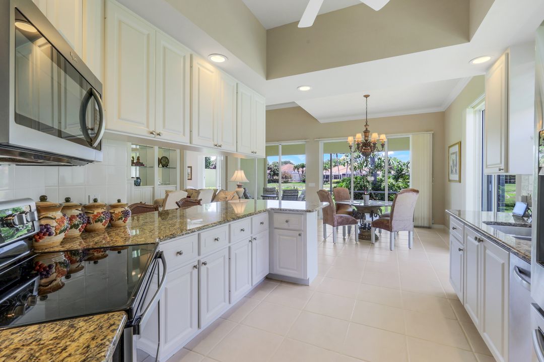 4479 Prescott Ln, Naples, FL 34119
