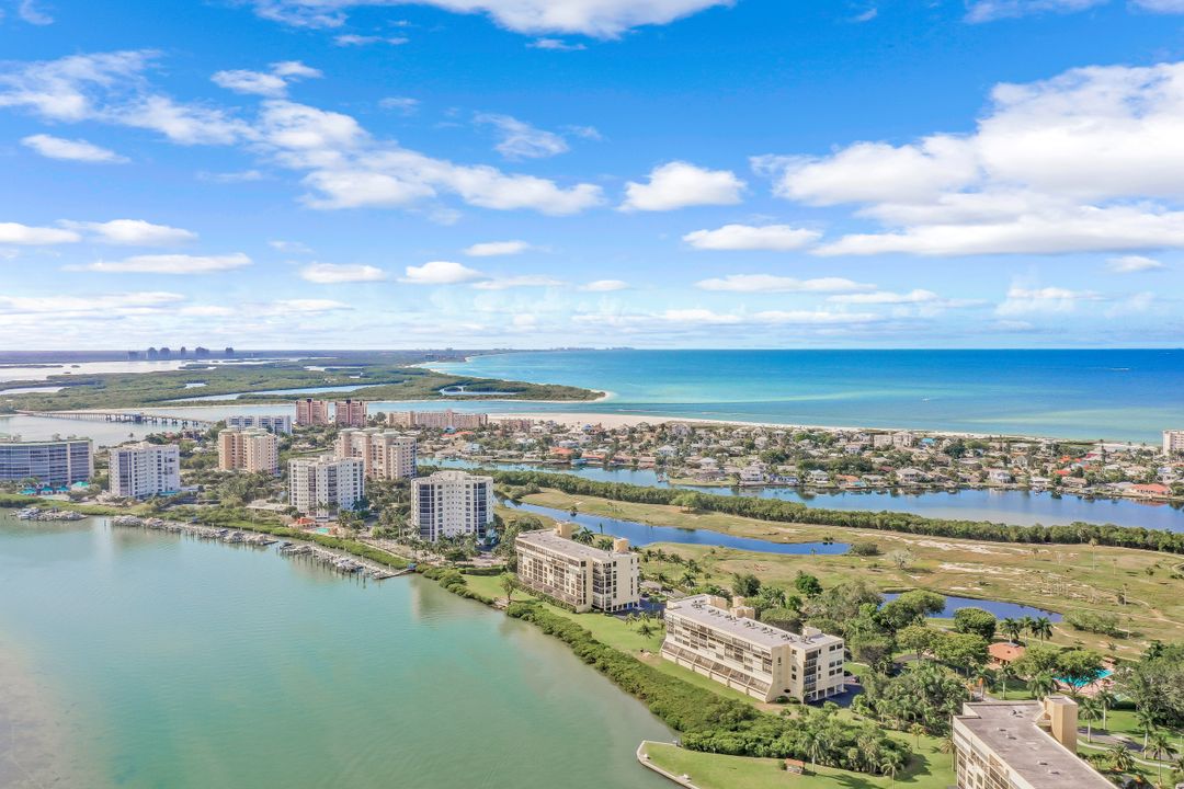 4253 Bay Beach Ln #5B, Fort Myers Beach, FL 33931