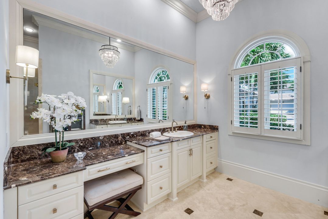 4650 Via Roma, Bonita Springs, FL 34134