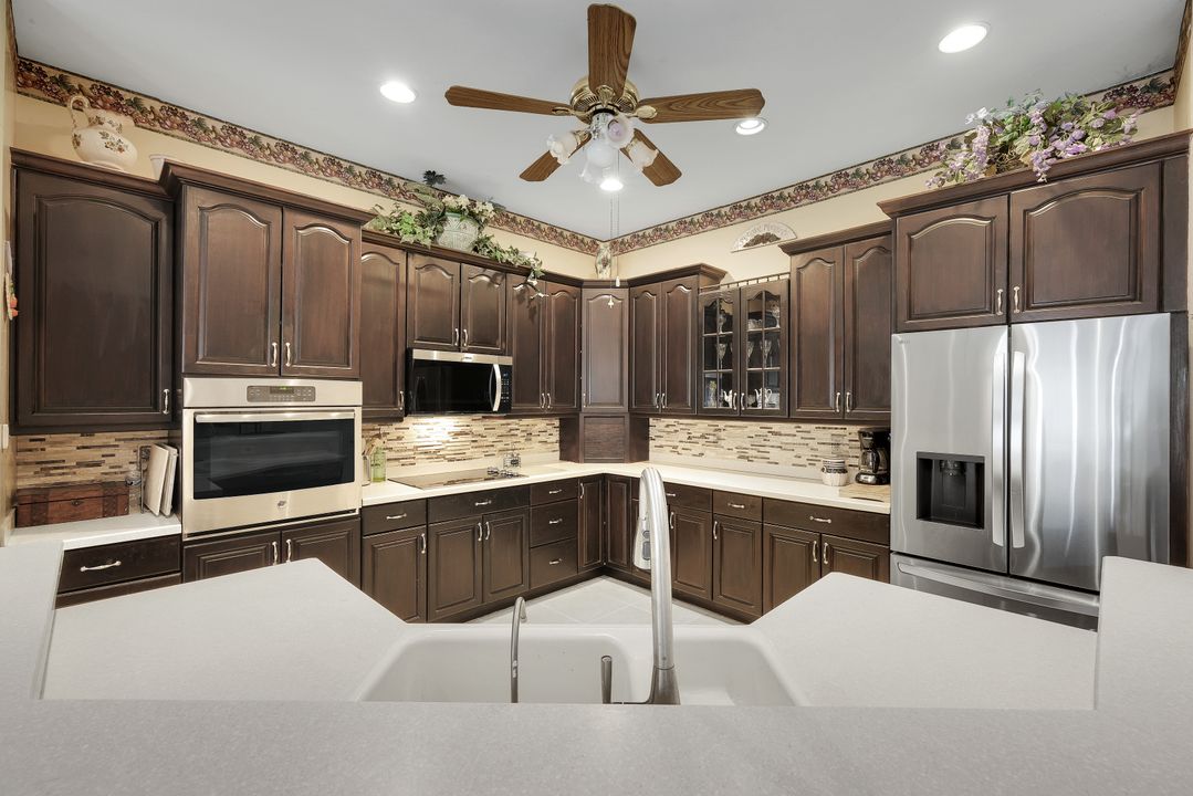 4727 7th Ave SW, Naples, FL 34119