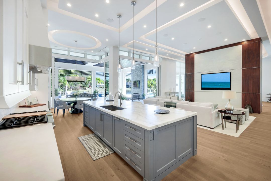 2818 Thistle Way, Naples, FL 34105