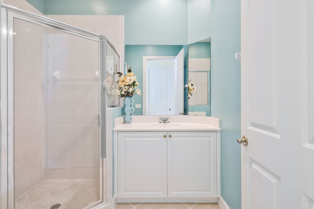 5025 Blauvelt Way #202, Naples, FL 34105