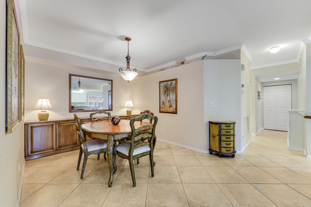 6825 Satinleaf Rd S #101, Naples, FL 34109