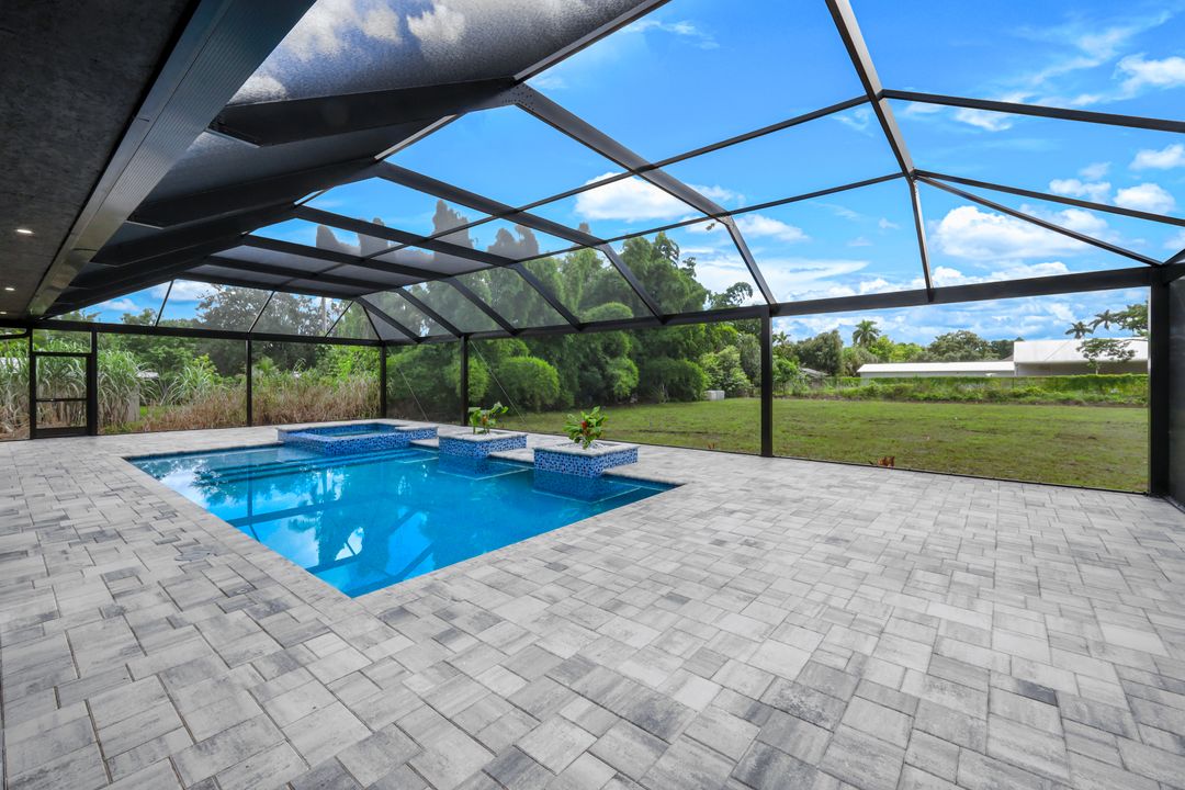 2230 Moreno Ave, Fort Myers, FL 33901