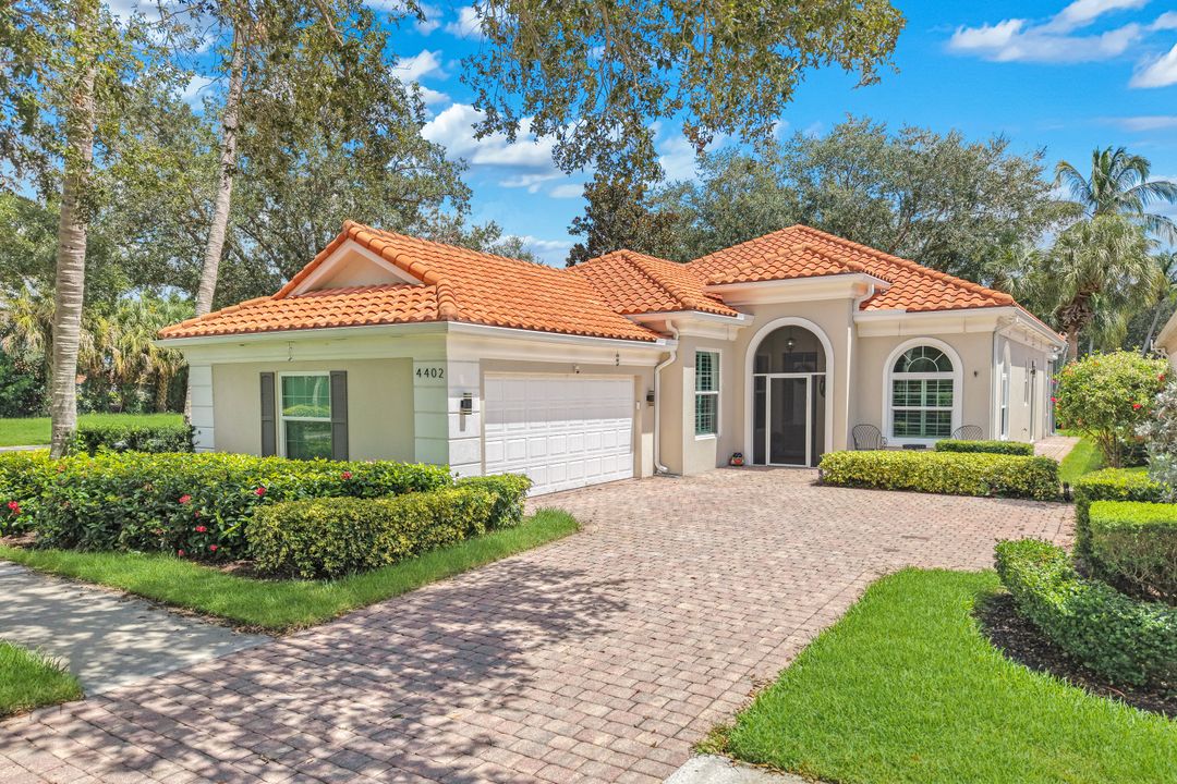 4402 Prescott Ln, Naples, FL 34119