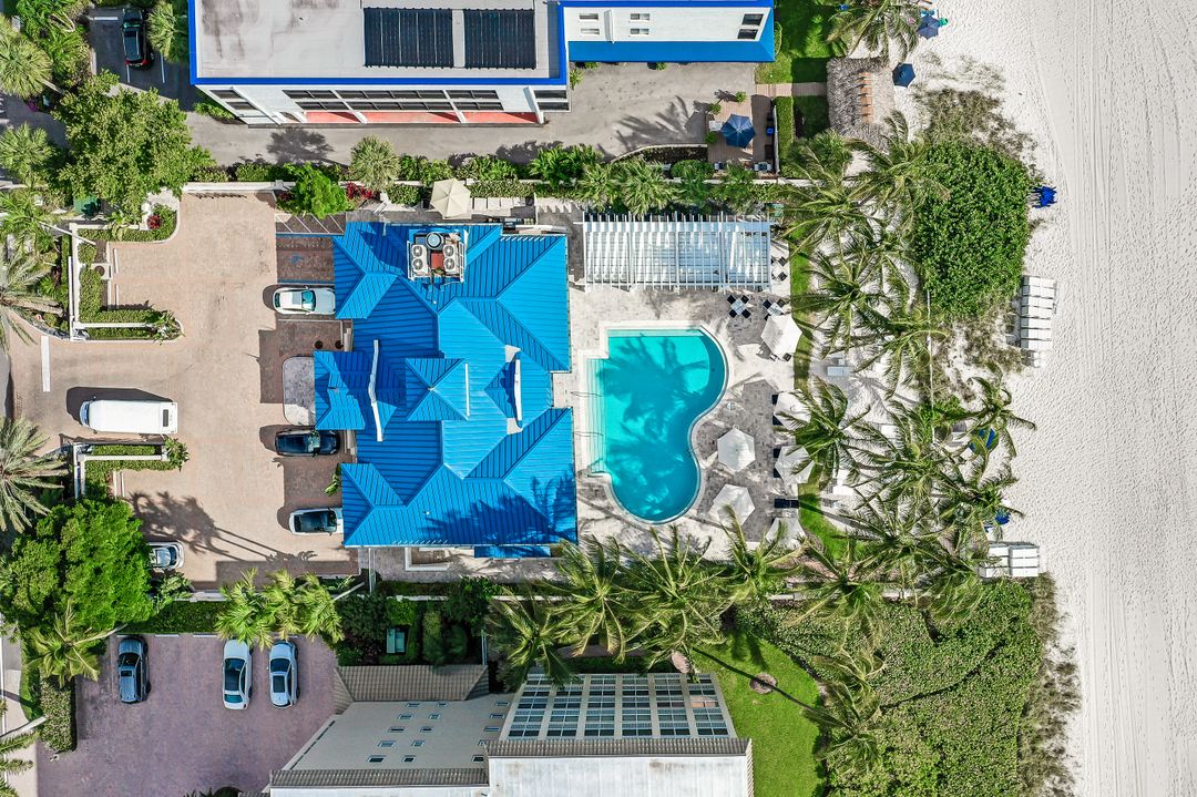 285 Grande Way #1601, Naples, FL 34110