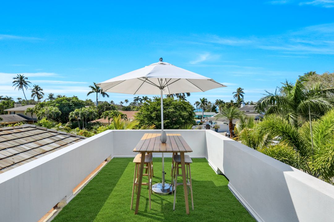 14 Sabre Ln, Naples, FL 34102