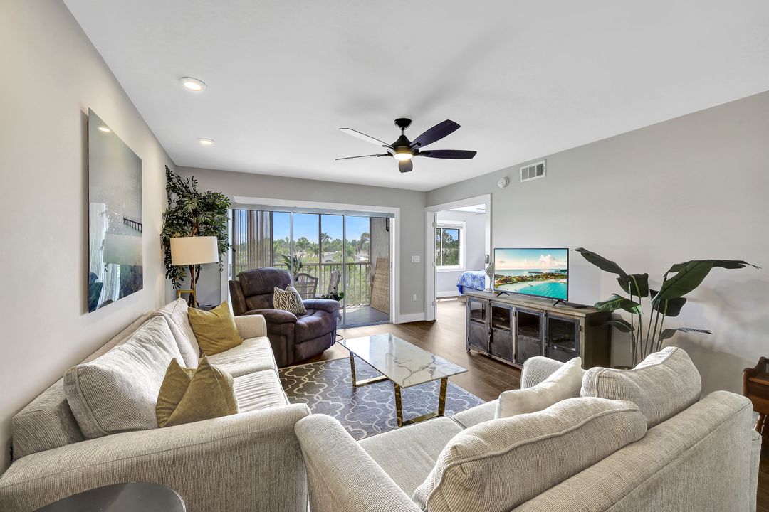 3061 Sandpiper Bay Cir #J206, Naples, FL 34112