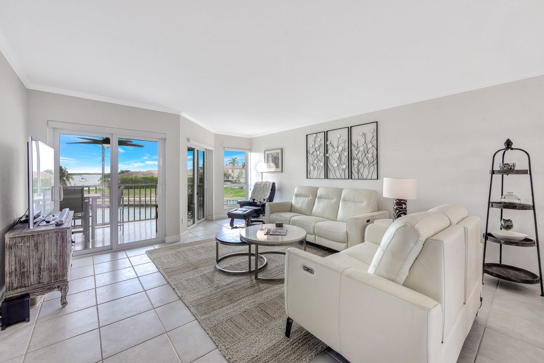 991 N Barfield Dr #205, Marco Island, FL 34145
