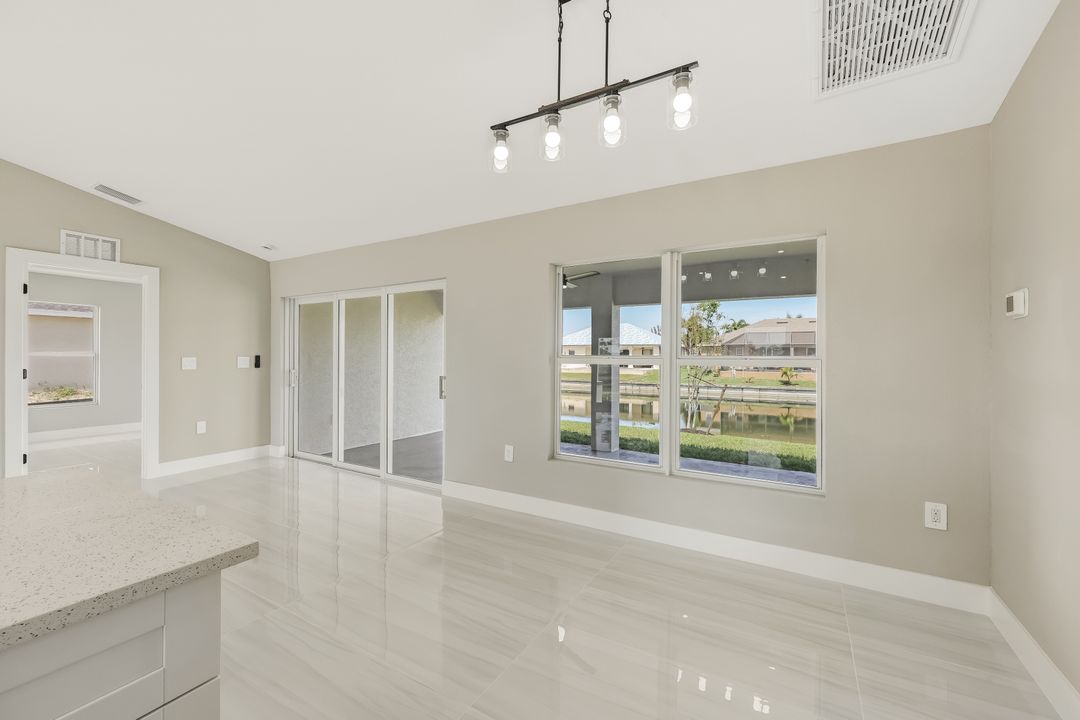 2821 NW 25th Ln, Cape Coral, FL 33993