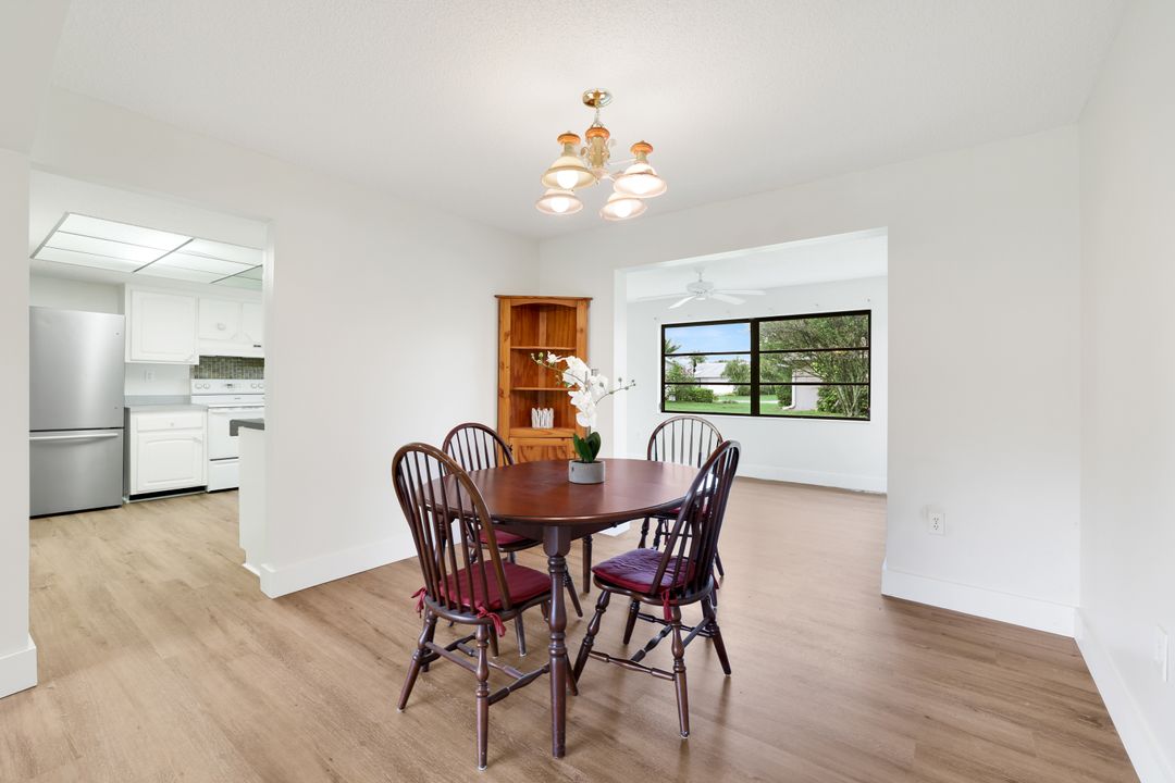 4925 Molokai Dr #16, Naples, FL 34112