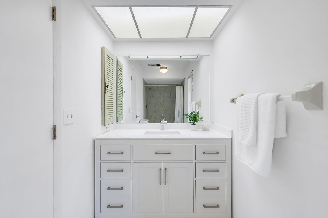 525 Weber Blvd N, Naples, FL 34120