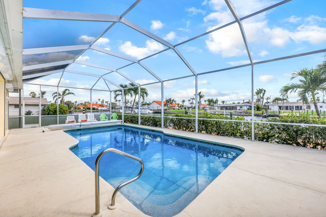 2008 Palaco Grande Pkwy, Cape Coral, FL 33904