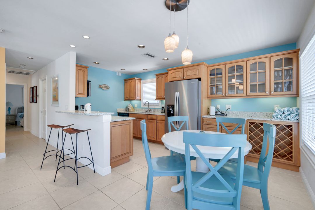 6126 Castaways Ln, Sanibel, FL 33957
