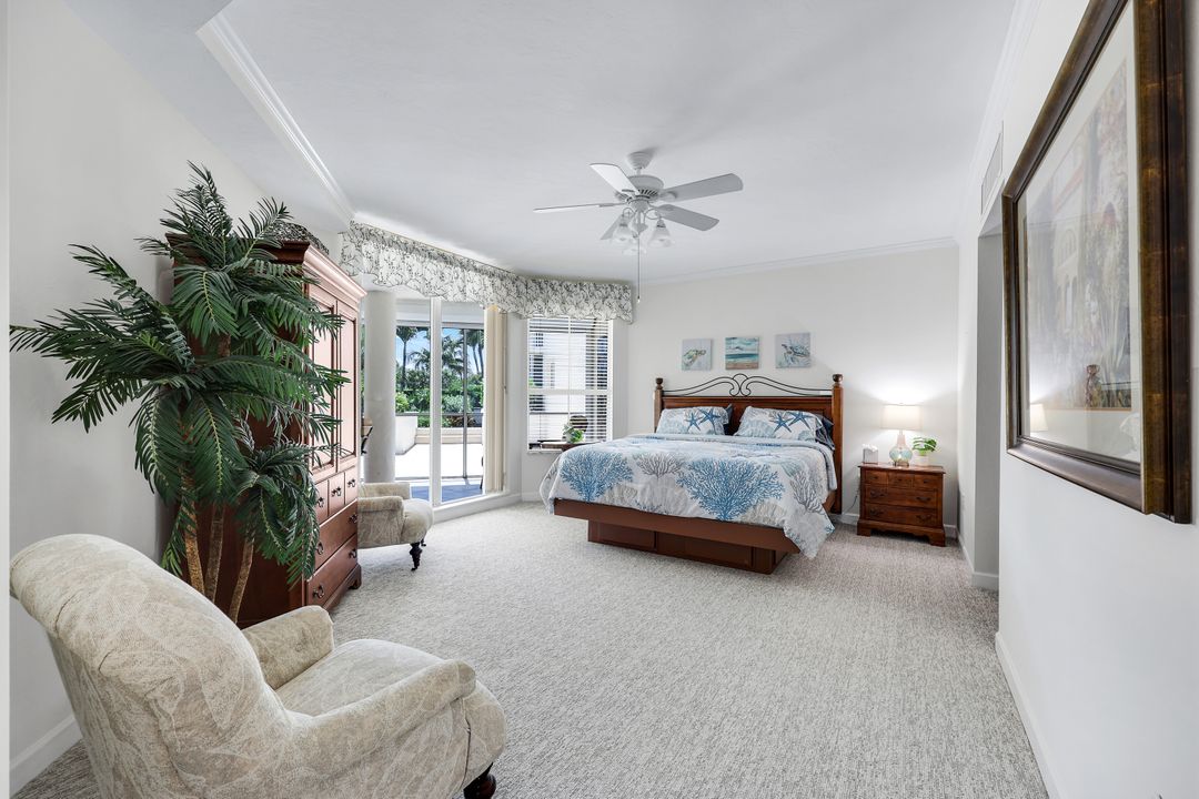 315 Dunes Blvd #T01, Naples, FL 34110