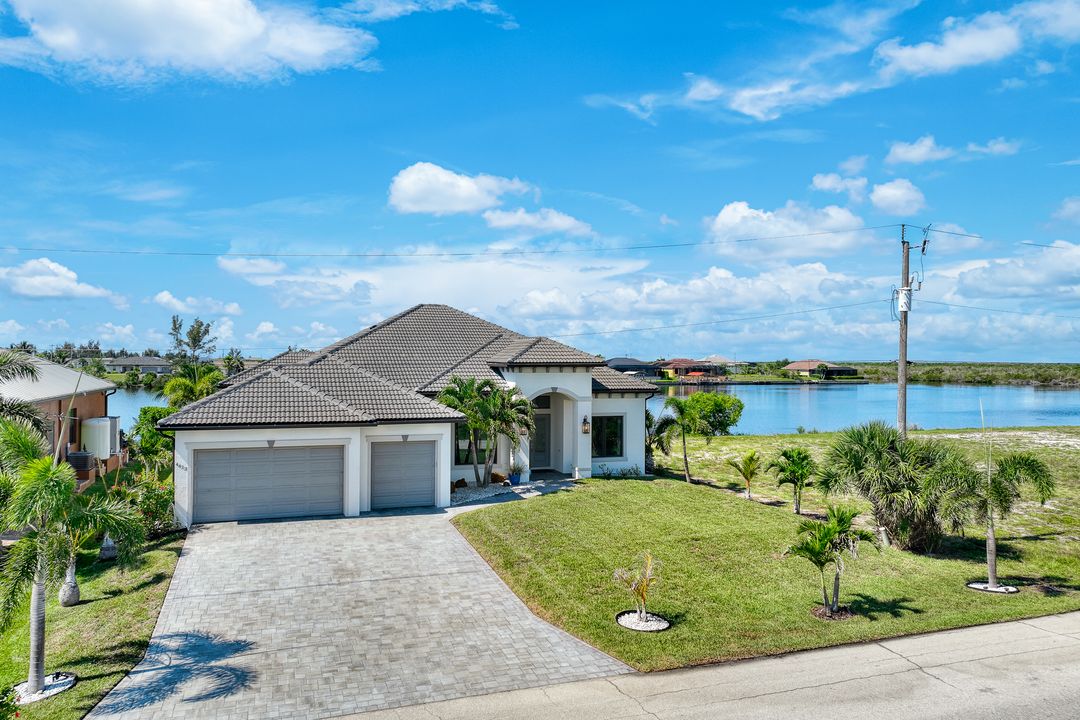 4612 NW 33rd Terrace, Cape Coral, FL 33993
