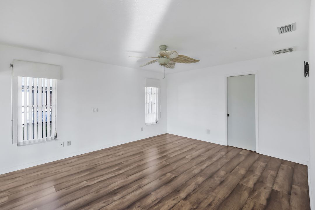 206 SE 37th Terrace, Cape Coral, FL 33904