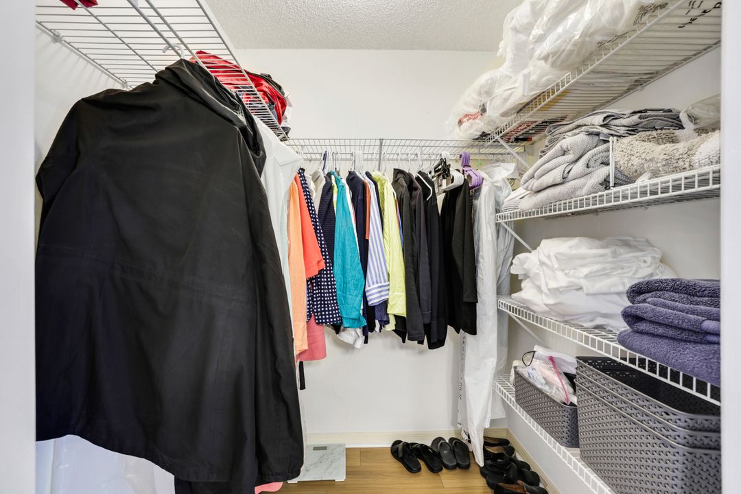 1641 Spoonbill Ln #B, Naples, FL 34105