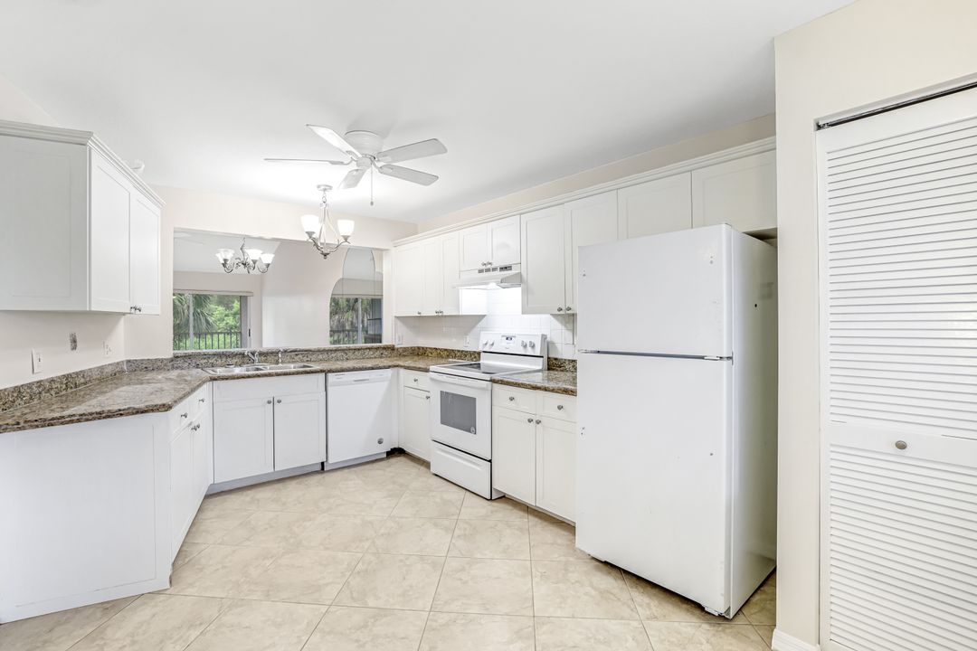 260 Belina Dr #12, Naples, FL 34104