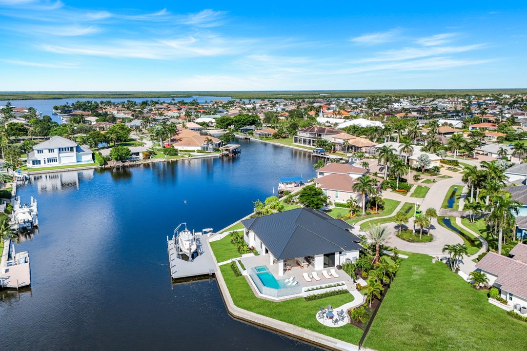 1610 Briarwood Ct, Marco Island, FL 34145