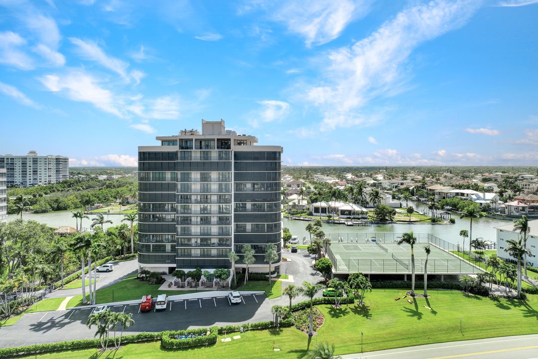 11030 Gulf Shore Dr #302, Naples, FL 34108