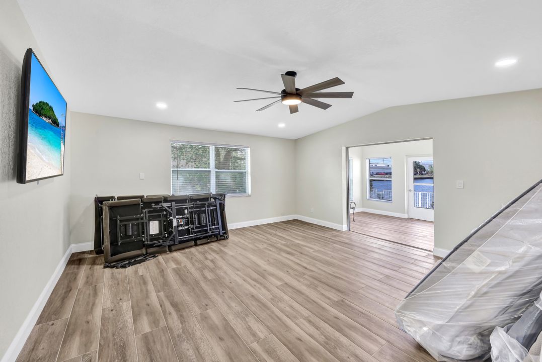 1273 5th Ave N, Naples, FL 34102