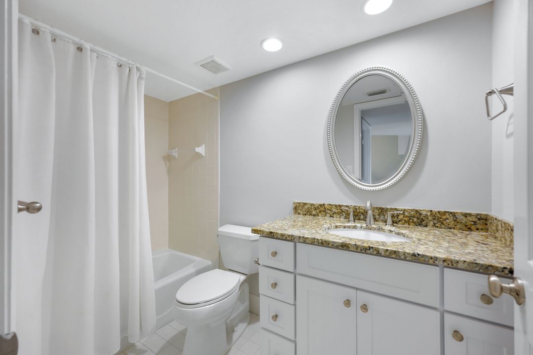 4261 Shetland Ct #205, Naples, FL 34112
