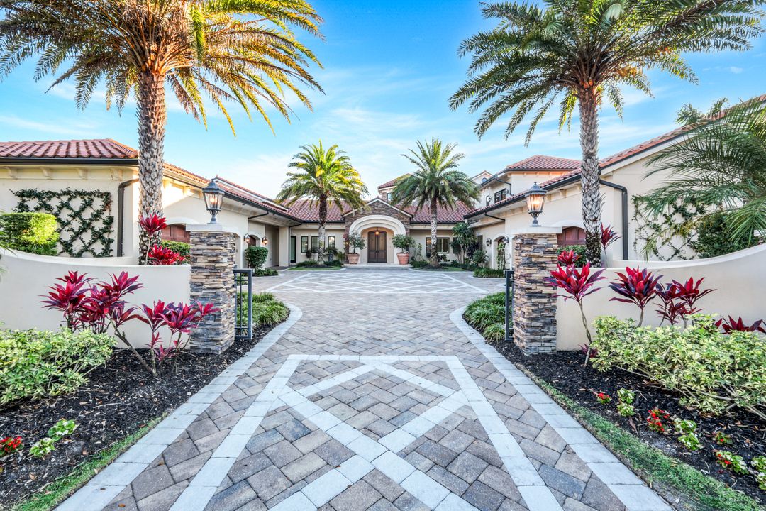 16740 Prato Way, Naples, FL 34110