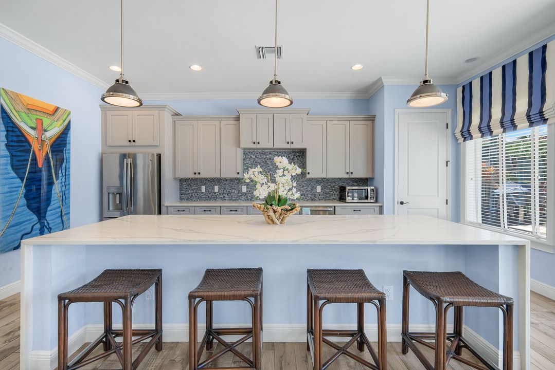 2343 Sheen Ln #405, Naples, FL 34120