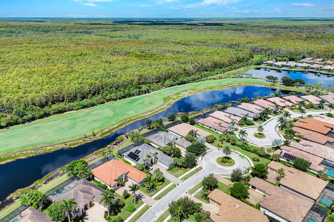 12194 Wicklow Ln, Naples, FL 34120