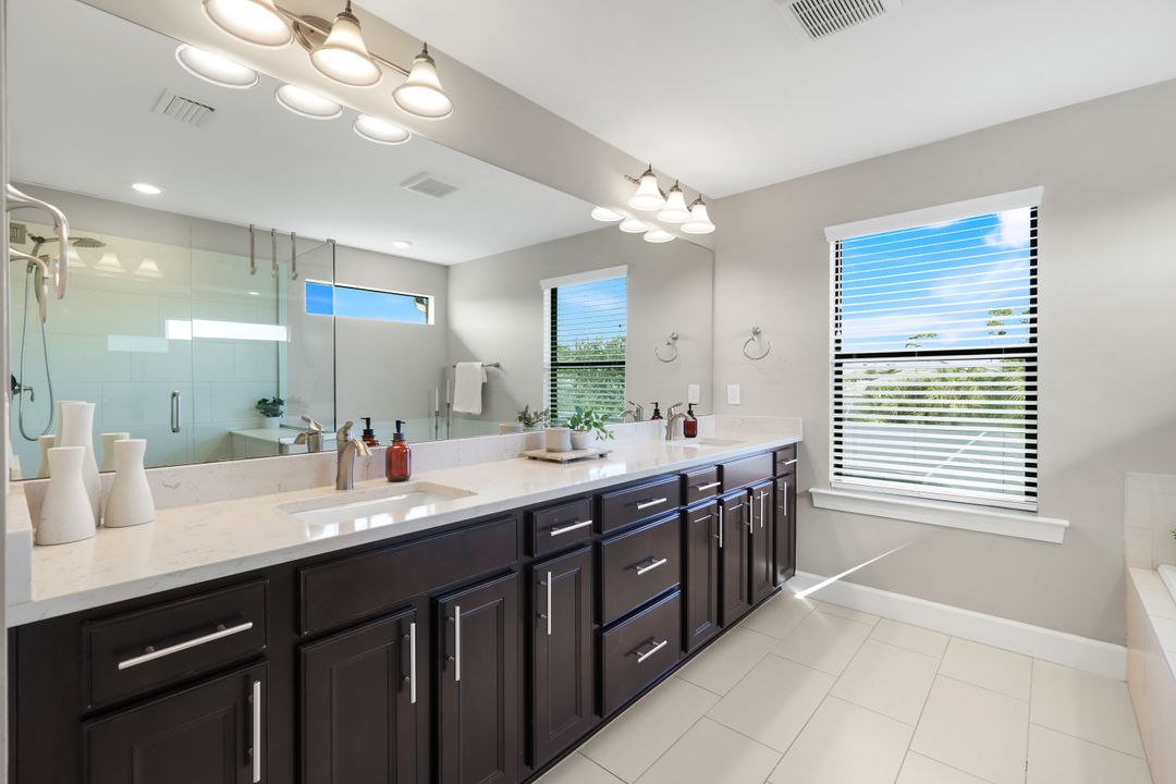 9002 Slade Terrace, Fort Myers, FL 33967